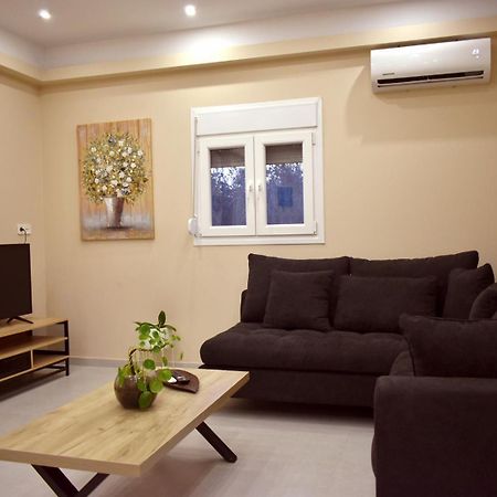 Villa Deltus - Cozy Holiday Home Near Gortyna Agioi Deka  エクステリア 写真